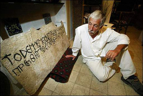 Joe Zias with cast of Zacharias inscription from Absalom Monument.