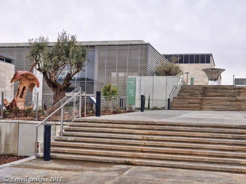 Entrance to Israel Museum. Photo by Ferrell Jenkins.